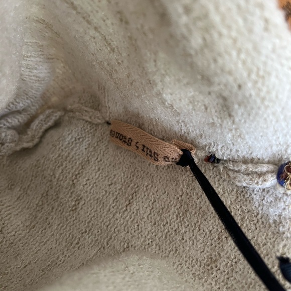 Two stix 5 stones beanie hat - Picture 3 of 5